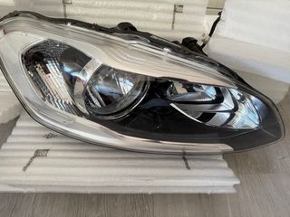 Faro Delantero Derecho Volvo