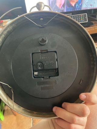 Reloj de Pared Metálico