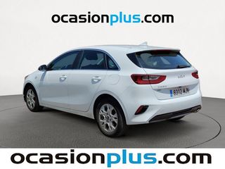Kia Ceed 1.6 MHEV iMT Drive 100 kW (136 CV)