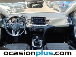 Kia Ceed 1.6 MHEV iMT Drive 100 kW (136 CV)