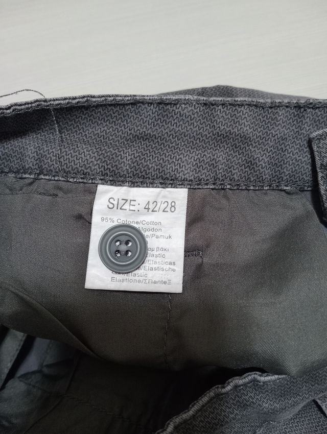 Pantaloni Uomo Grigio