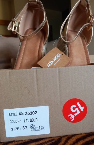 Sandalias ALTA MODA doradas