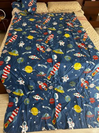 Cortinas infantiles espacio