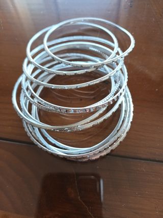 Pulseras multicolor (3 sets)