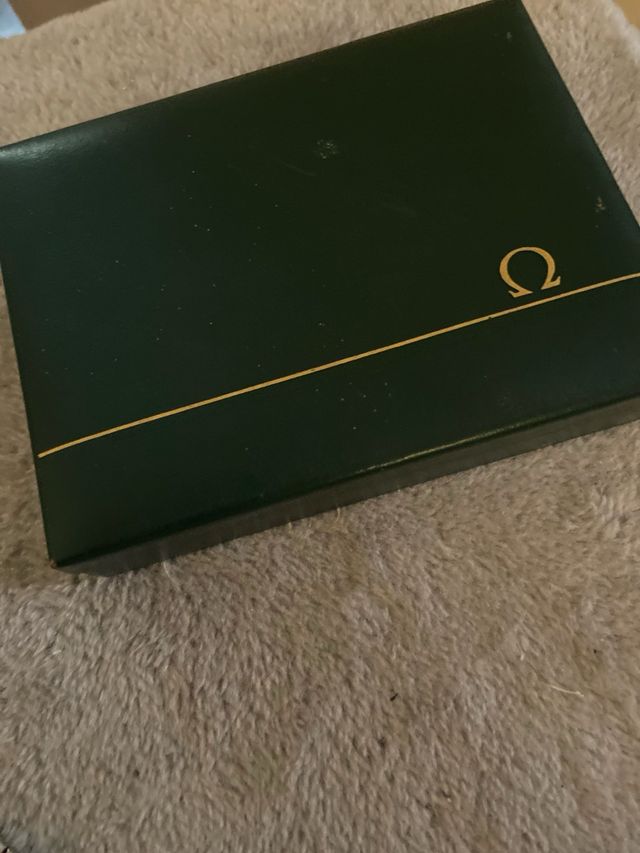 Caja Omega vintage verde años 70