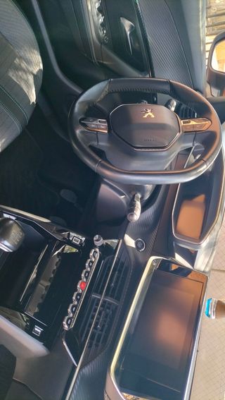 Peugeot 2008 2021