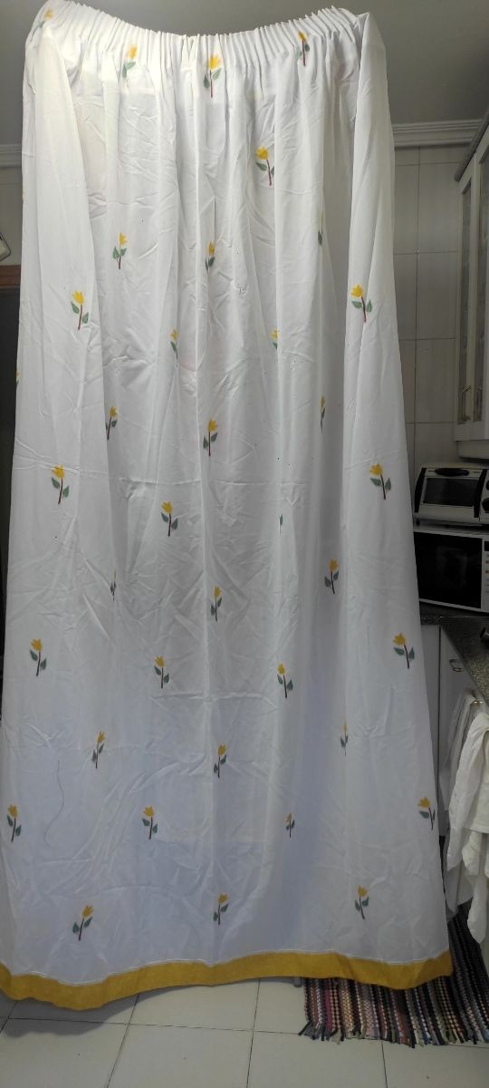 Cortinas cocina - blancas y amarillas