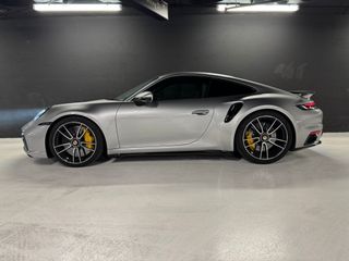 Porsche 911 992 - TURBO S - 17.000 KMS - NUEVO