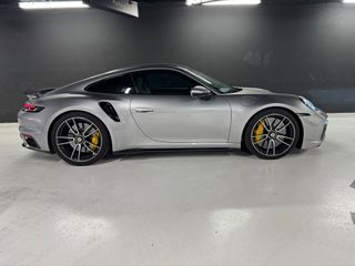Porsche 911 992 - TURBO S - 17.000 KMS - NUEVO
