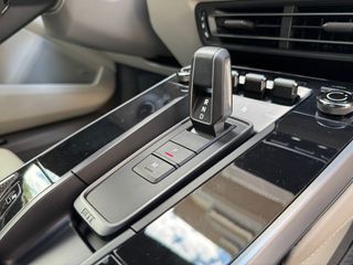 Porsche 911 992 - TURBO S - 17.000 KMS - NUEVO