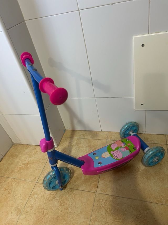 Patinete Peppa Pig infantil
