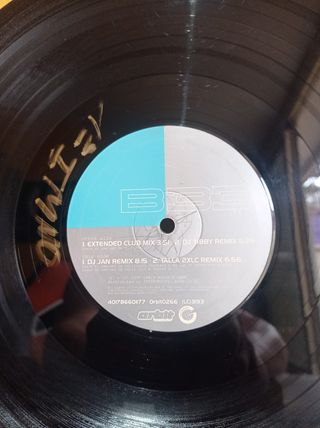 Vinilo makina remember
