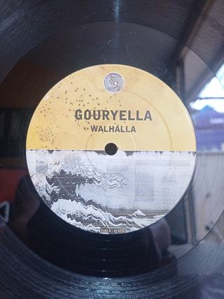 Vinilo makina remember 