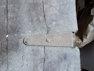 Arcón antiguo de madera maciza