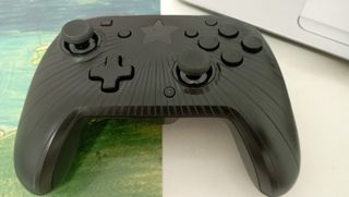 Mando Pro Switch - Nintendo