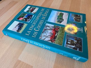 La enciclopedia de los coches de la época