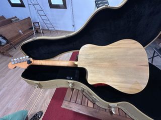 Guitarra acústica FENDER SONORAN