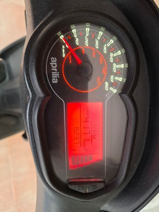 Aprilia SR 50 Motard