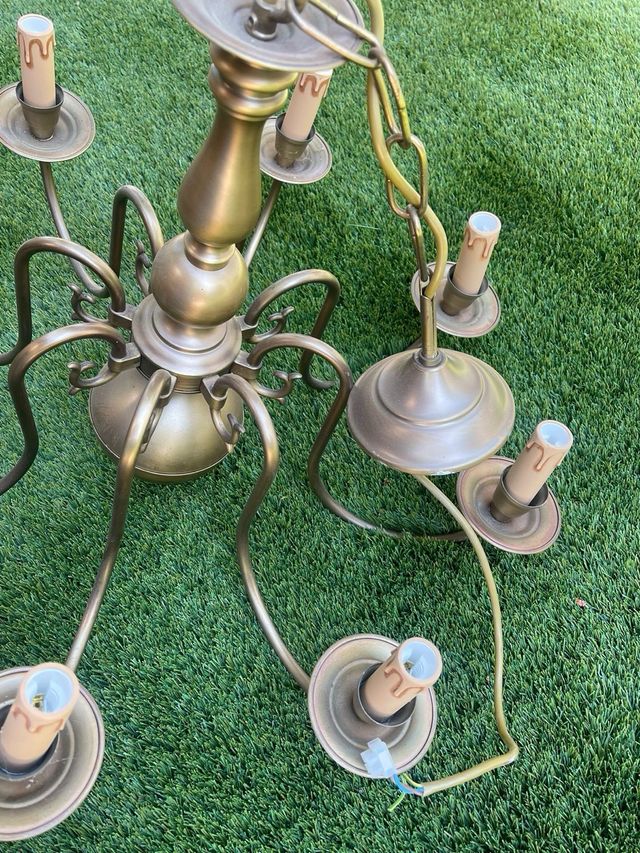Lampara techo latón 8 brazos