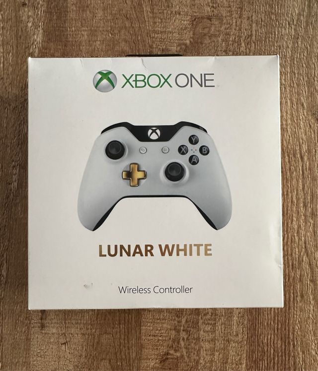 Mando Xbox One Lunar White