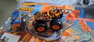 Hot Wheels Monster Trucks Arena Smashers