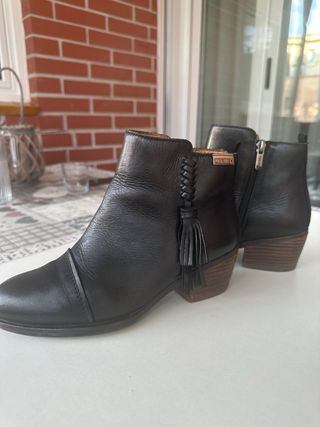 Botines Pikolinos negros