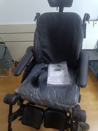 VENDO SILLA DE RUEDAS 