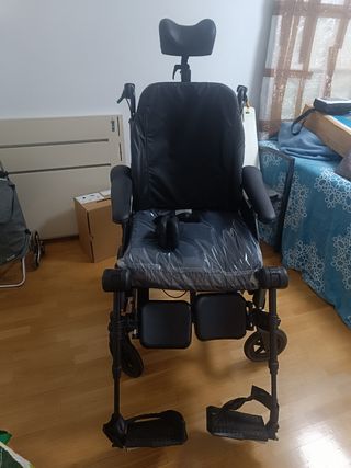 VENDO SILLA DE RUEDAS 