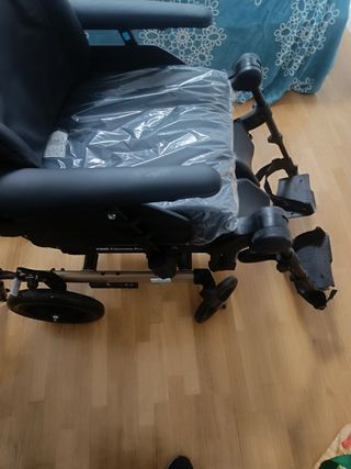VENDO SILLA DE RUEDAS 