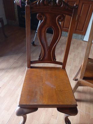 Mesa castaño + 6 sillas