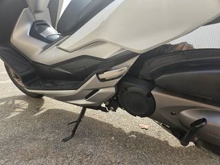 Honda Forza 300 - Scooter