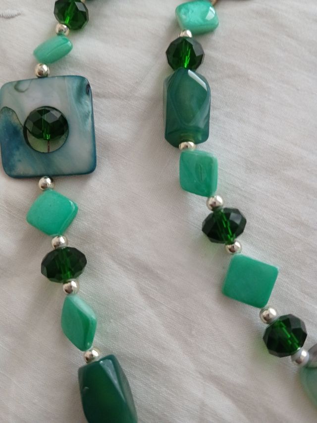 Collana e orecchini arancioni