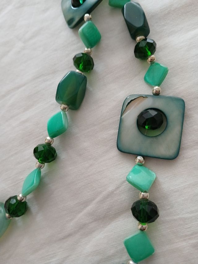 Collana e orecchini arancioni