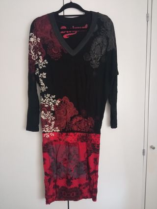 Vestido Desigual estampado negro-rojo