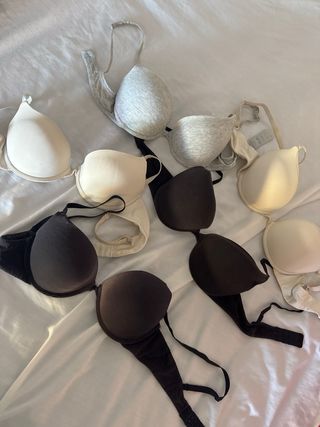5 Sujetadores - Beige y Negro