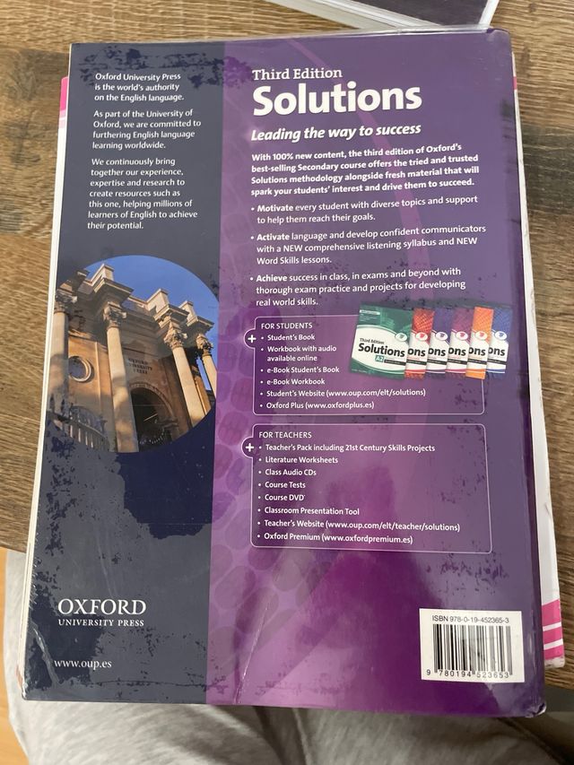 Solutions 3rd Edition Intermediate. Student's Book