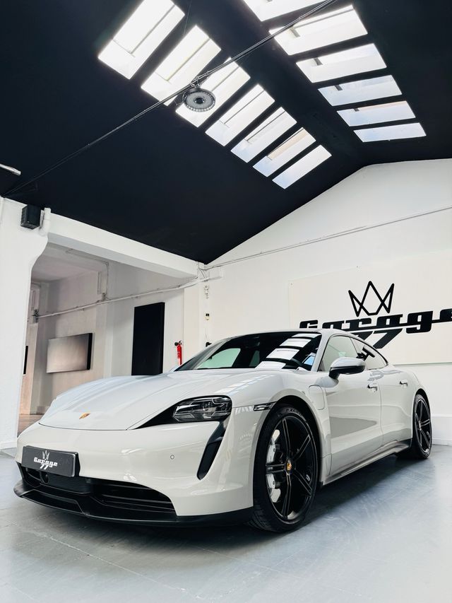 Porsche Taycan 2021