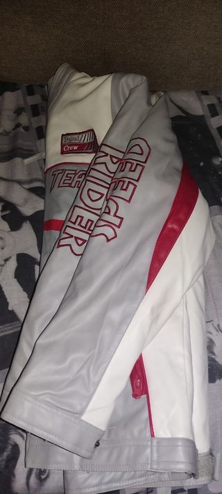 Chaqueta rebel más jersey zara