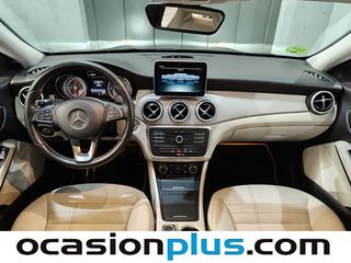 Mercedes-Benz CLA Shooting Brake CLA 220 d Urban 130 kW (177 CV)