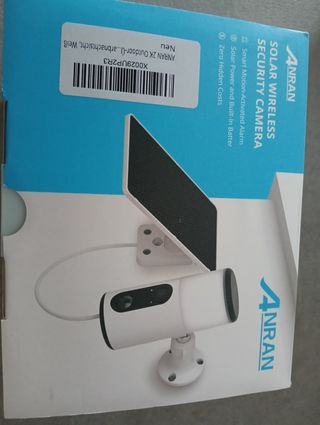 Telecamera di sicurezza con pannello solare