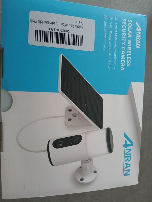 Telecamera di sicurezza con pannello solare