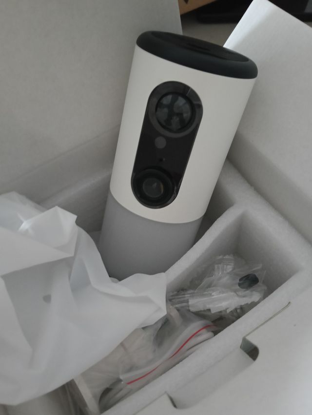 Telecamera di sicurezza con pannello solare