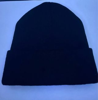 Gorro negro de lana