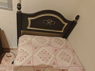 Cabecero cama + mesita + silla - Madera