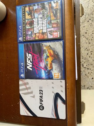 PS4 (PlayStation 4): GTA V + NFS Heat  Fifa 23 