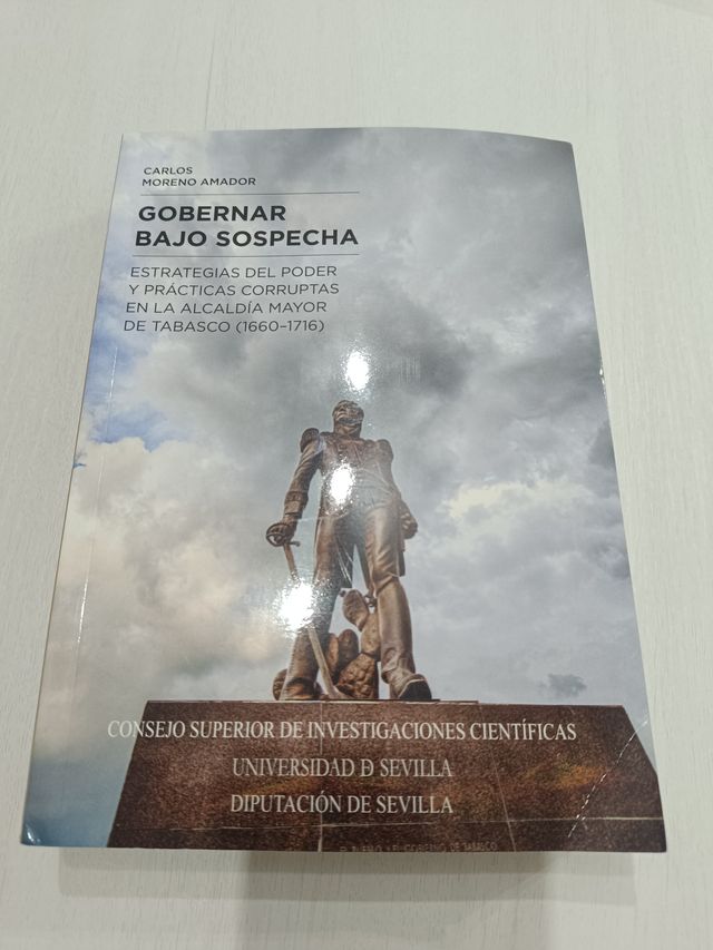 Gobernar bajo sospecha