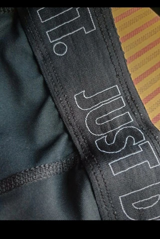 Top sportivo Nike nero