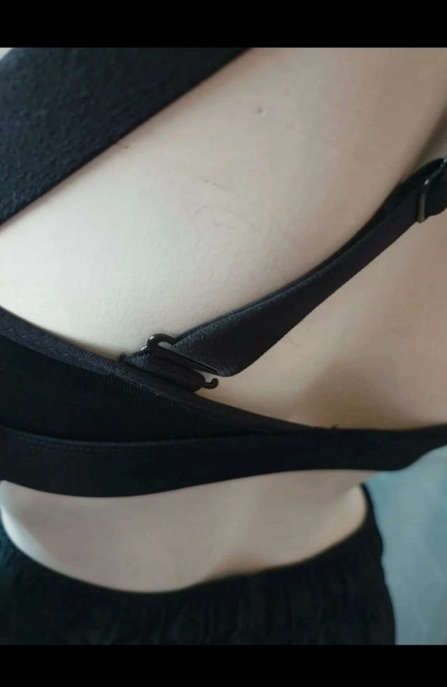 Top sportivo Nike nero