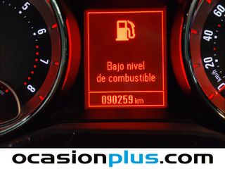 Opel Adam 1.0 XFT Rocks 85 kW (115 CV)