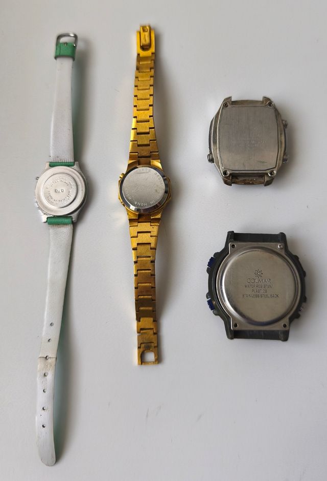 Lote 4 relojes para reparación o pieza. Leer